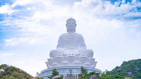 Tượng phật chùa Ông Núi