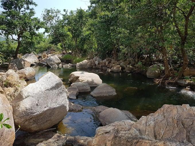 Suối-nước-nóng-Chánh-Thắng-Bình-Định-Điểm-đến-nghỉ-dưỡng-lý-tưởng-3